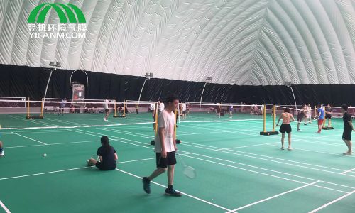 羽毛球馆投资指南：成功建设和运营羽毛球场馆的要点