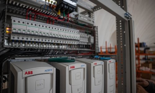 气膜场馆安全监测系统是如何运行的